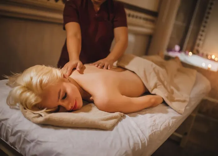 Pool View With Facilities Διαμέρισμα *