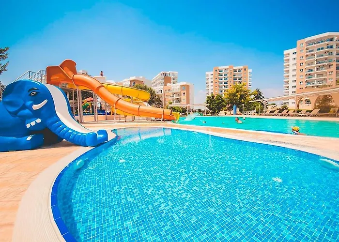 Pool View With Facilities Apartamento Iskele District (Northern Cyprus)